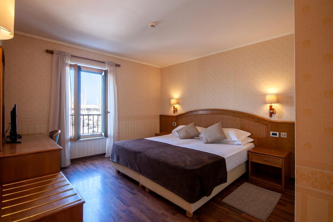Hotel Metropole Grado Extérieur photo