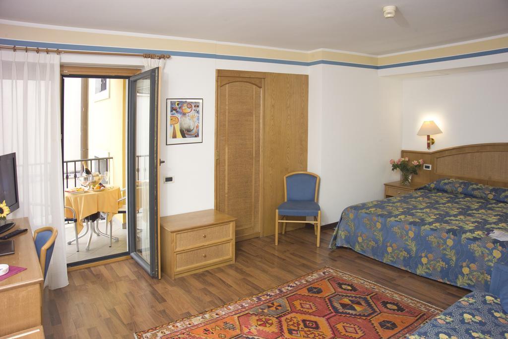 Hotel Metropole Grado Extérieur photo